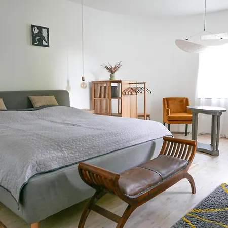 Bronz25 A Velencei-tonal 加尔多尼