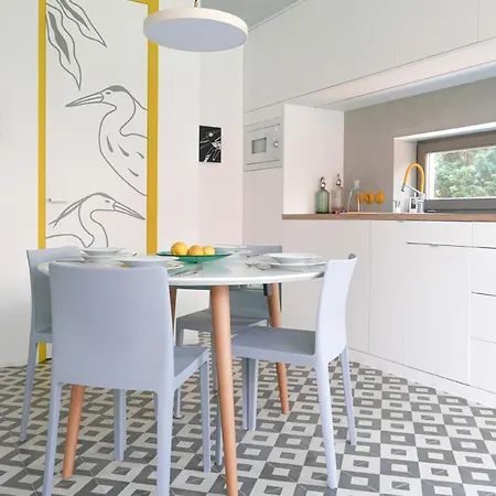 Bronz25 A Velencei-tonal 别墅 *