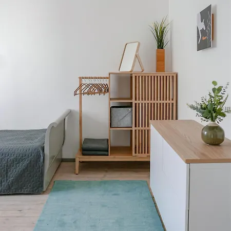 Bronz25 A Velencei-tonal 别墅